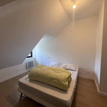 Appartement Duplex 2 Avec Balcon Et Equipement Moderne A - Fr-1-812-103